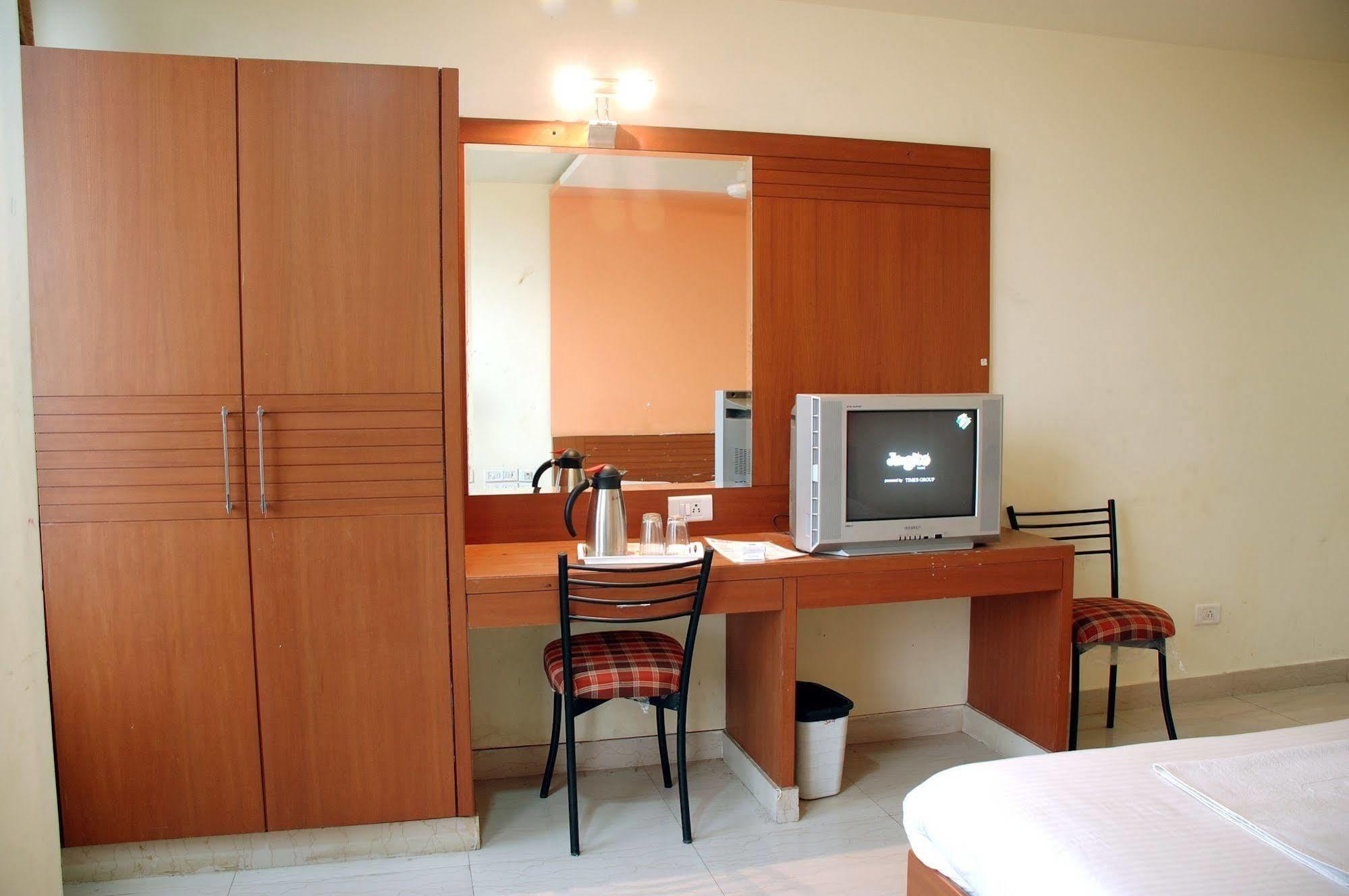 Hotel Imperial Classic Hyderabad Exterior foto