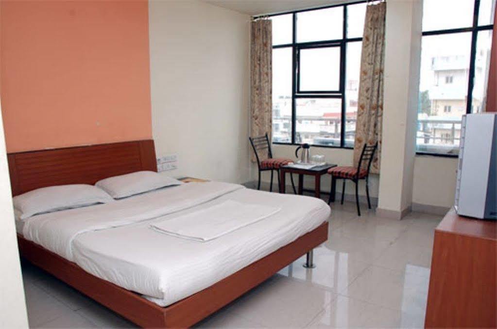Hotel Imperial Classic Hyderabad Exterior foto